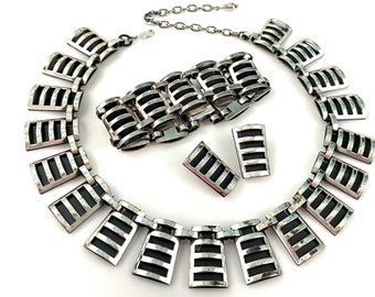 50s Modernist Jewelry Set for Women, Adjustable Vintage Silver Choker, Bracelet and Clip On Earrings, Bright Finish and Japanned Metal