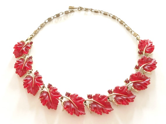 Red Lisner Necklace, Vintage Jewelry, Lucite Neckl
