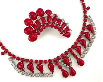 Girocollo e spilla con strass rosso anni '50 per donna, gioielli vintage, collana in argento 15 "di Gale, cabine lisce, pere e pietre rotonde, chiusura a gancio
