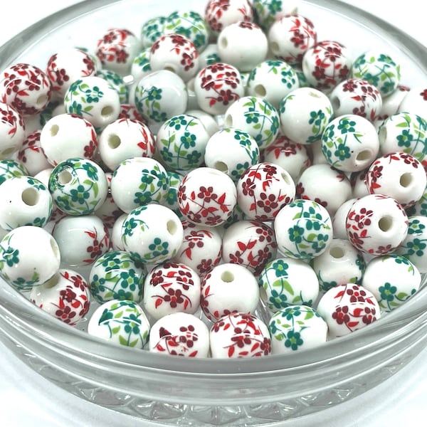 50 pcs Christmas Beads, 8mm Green and Red Floral Ceramic Rounds, Glazed Porcelain Bracelet Beads, Holiday Crafts, Center Drilled, 1.5mm Hole