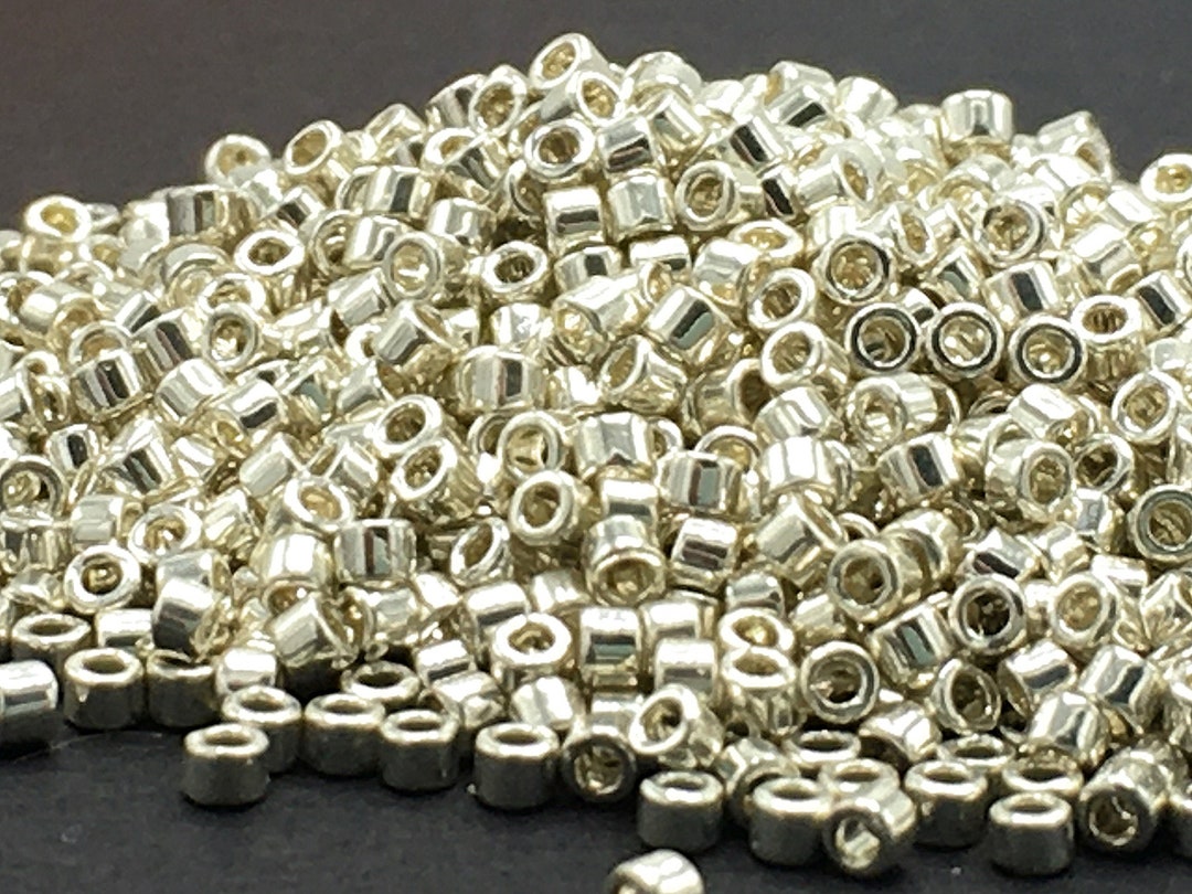 Over 1600 Frosted Sea Glass Look Seed Beads 6/0 for Jewelry Making