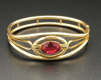 30s Art Deco Gold Filled Red Rhinestone Bracelet, 30s Vintage Simmons Jewelry, Hinged Bangle with Faceted Oval Red Stone
