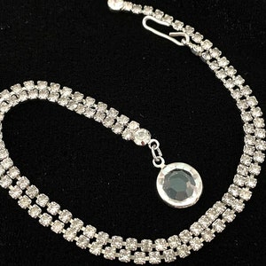 50s Silver Y Necklace for Women, Vintage Costume Jewelry, Adjustable Rhinestone Choker with Crystal Pendant, Lariat w/ Bezel Set Glass Stone