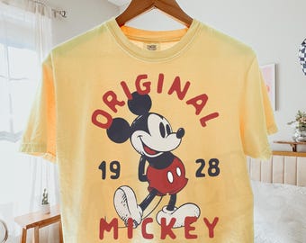 Comfort Colors Vintage Mickey Mouse Boxy Tee, Disney Mickey 1928 T-Shirt, Retro Disney Trip Tee, Mickey & Co Boxy Crop