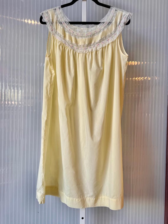 1970s Yellow Nightgown - image 1