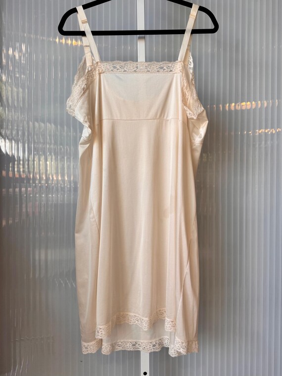 White slip - image 2