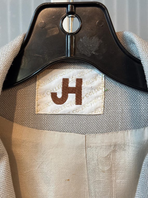 1980s Gray Blazer with Shell Buttons - image 3