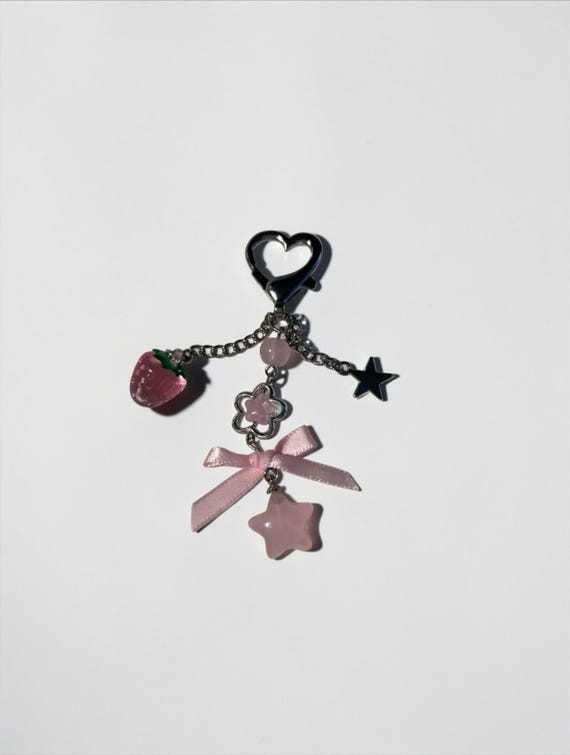 2 Portachiavi Con Ciondolo Fragola E Stella - Colore Rosa - Accessori In Lega Di Zinco E Acrilico Per Donne
