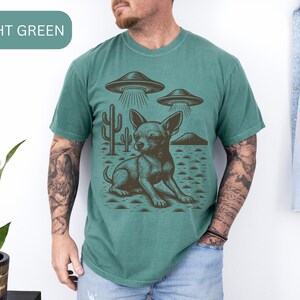 Vintage Chihuahua UFO T-Shirt, Chihuahua Cowboy Shirt, Chihuahua Western Tee, Retro Chihuahua Tee, Chihuahua Mom Dad Gift, Retro Sci-Fi Dog Light Green