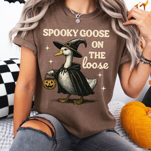 Spooky Goose Halloween T-Shirt, Halloween Witch Shirt, Retro Goose Halloween Tee, Funny Witch Costume Shirt, Animal Lovers Halloween Gift Espresso