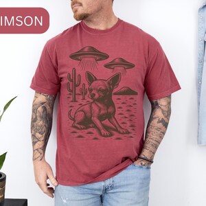 Vintage Chihuahua UFO T-Shirt, Chihuahua Cowboy Shirt, Chihuahua Western Tee, Retro Chihuahua Tee, Chihuahua Mom Dad Gift, Retro Sci-Fi Dog Crimson