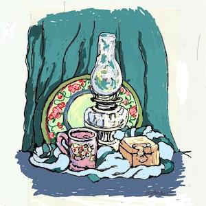 Könnte beinhalten: Eine Stillleben-Illustration mit einer Glas-Öllampe, einer rosa Tasse mit floralen Mustern, einem dekorativen Teller mit roten Rosen und einer kleinen Holzkiste. Der Hintergrund zeigt einen türkisfarbenen Vorhang und einen blauen Schatten.