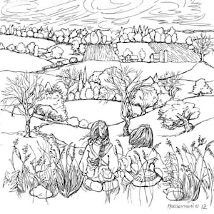 Könnte beinhalten: Schwarz-weiß-Zeichnung von zwei Personen, die auf einem Hügel sitzen und auf eine ländliche Landschaft blicken. Die Personen sind dem Betrachter abgewandt und haben langes Haar. Die Landschaft umfasst Bäume, Felder und ein Bauernhaus in der Ferne.