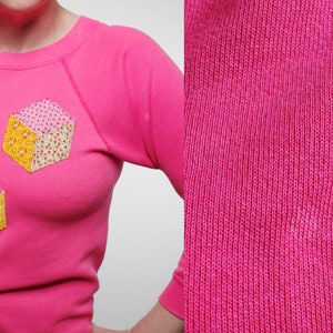 Vintage 80s Hanes Her Way Sweatshirt, Long Length, 3/4 Sleeve, Vibrant Deep Pink, Cube Illusion Quilted Patches Small image 6