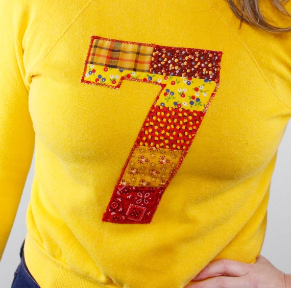 Vintage 80's sweatshirt, golden yellow, Handmade … - image 4