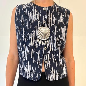 Vintage bamboo print silk sleeveless Liz Claiborne blouse