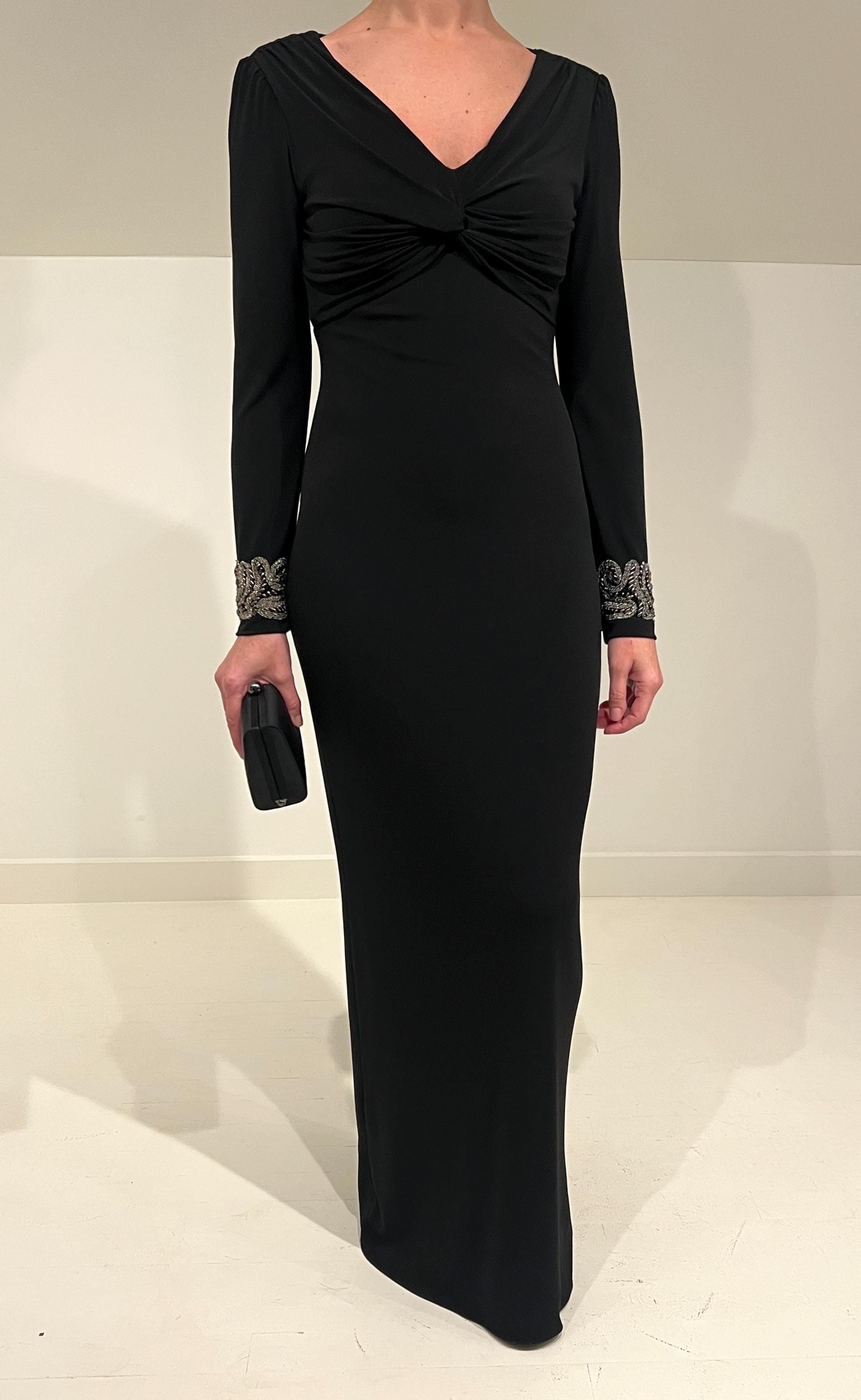 black velvet maxi dress & Lace With Back Movement – conDiva Stratos – Azure Radiance Ocassion_Formal My Actual Bust is:50