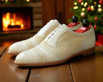 Scarpe Oxford bicolore in pelle scamosciata crema e bianca - Fatte a mano