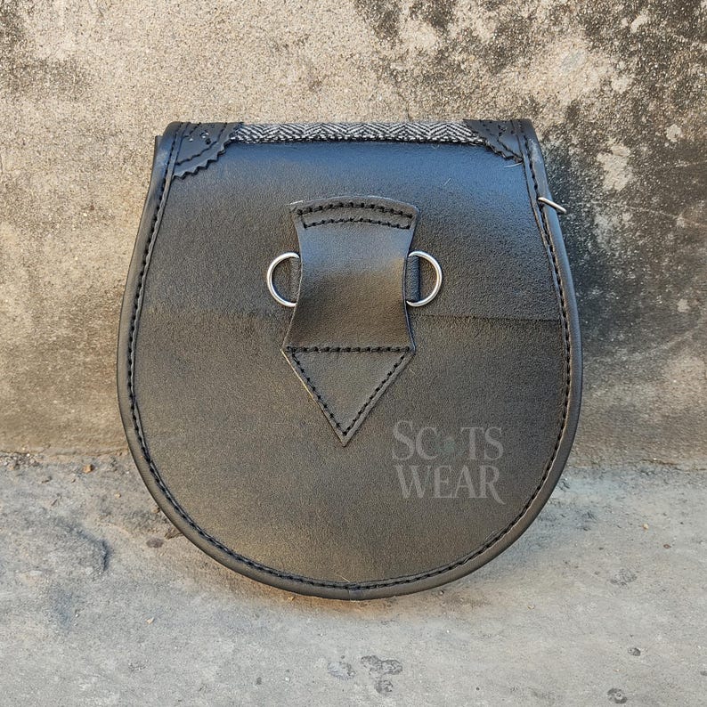 Grey Tweed & Black Leather Kilt Sporran Back