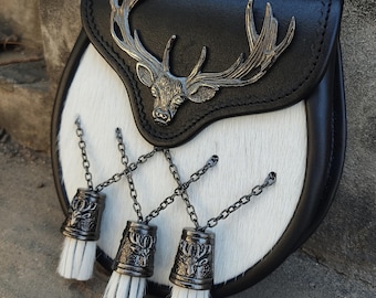 Sporran en kilt de scène avec 3 glands, en fourrure blanche des Highlands Highland | Robe écossaise Sporran pour kilt | Accessoire du clan celtique