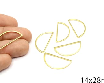 Könnte beinhalten: Goldfarbene, halbkreisförmige Schmuckzubehörteile. Mehrere Teile sind abgebildet, eines davon wird in einer Hand gehalten. Die Zubehörteile sind ca. 1,4 cm x 2,8 cm groß. Diese Komponenten eignen sich für die DIY-Schmuckherstellung.