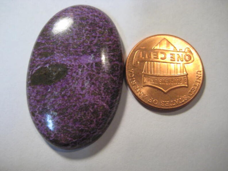 36 x 23 x 5 mm Purpurite Cab B5440