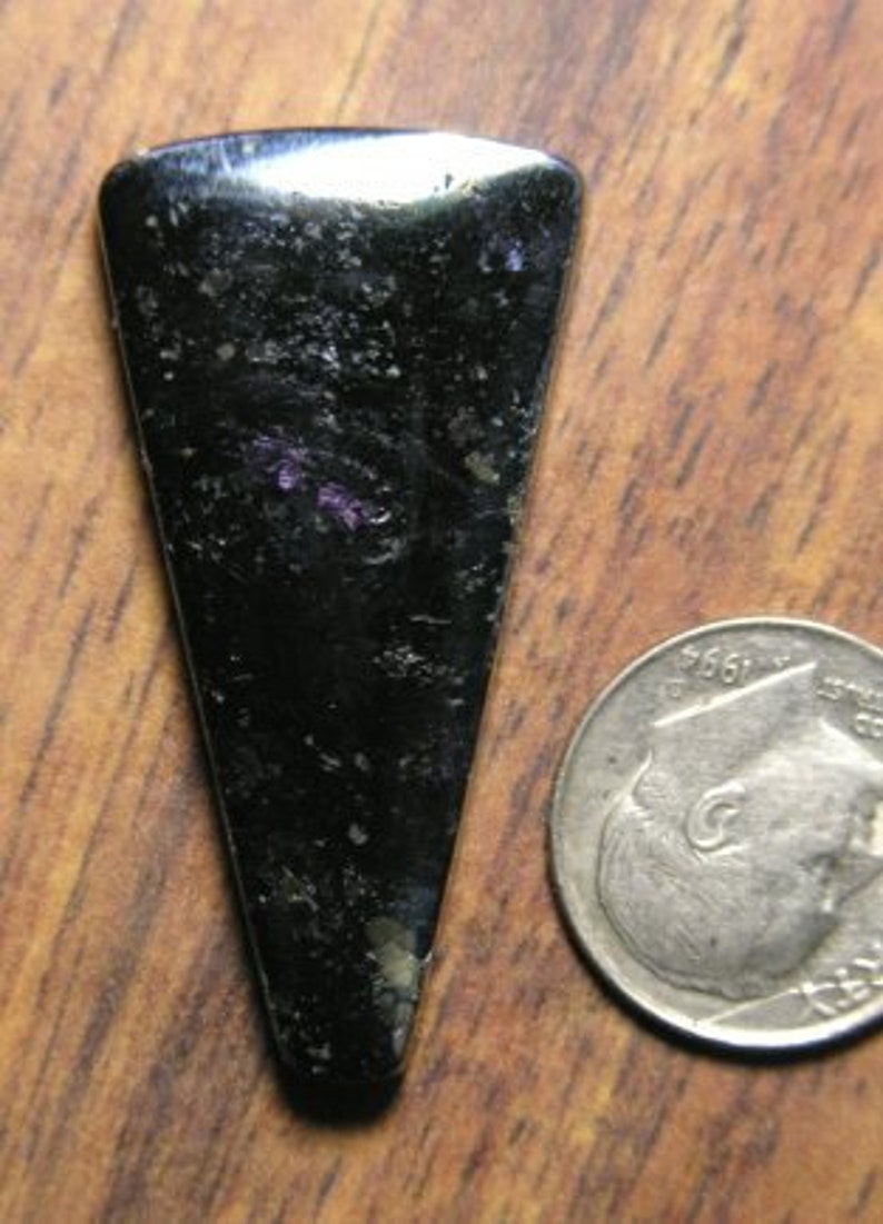 39 x 19 x 4.6 mm .. a4895 Covellite cab ..