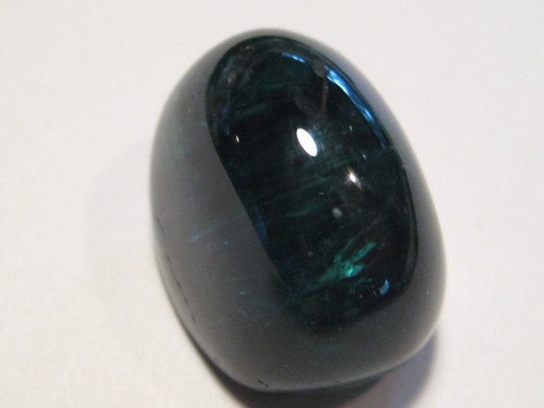 Indicolite Tourmaline cab ........ 16 x 11 x 11 mm ........... 470 image 2