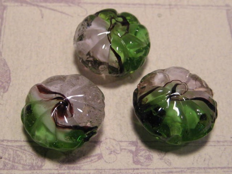 Glass beads ......... GPgb20-113pcs 20mm x 11mm ................