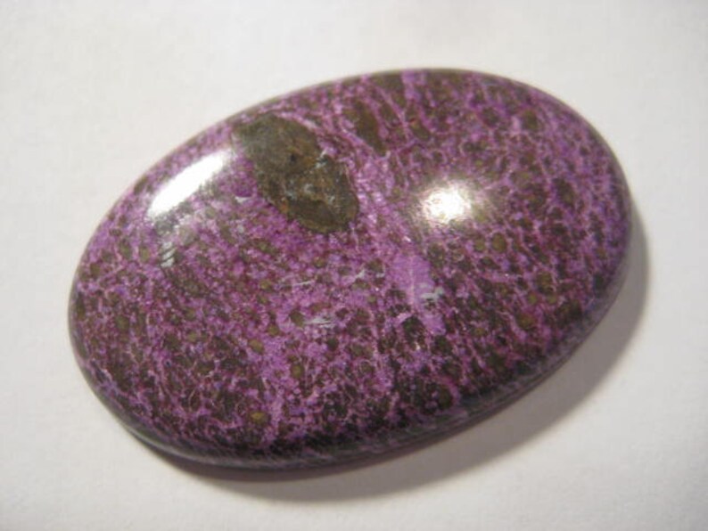 36 x 23 x 5 mm Purpurite Cab B5440