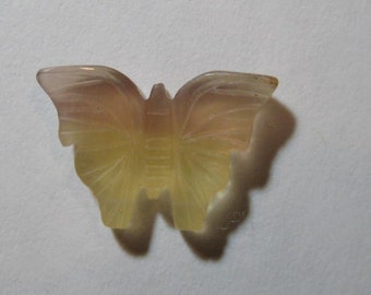 gesneden fluorietvlinder ...... 13 x 18 x 3 mm .. B660