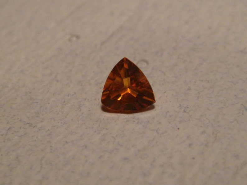 Mexican Opal faceted stone 5mm E MO1760