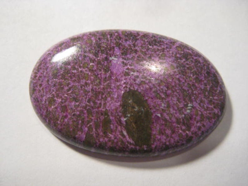 36 x 23 x 5 mm Purpurite Cab B5440