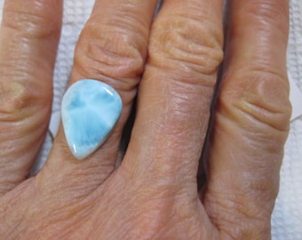 Larimar hytt ........ 17 x 13 x 4 mm ............ B4720