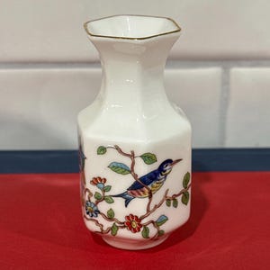 Mini Aynsley Pembroke  Bud Vase | Bone China | Grandmillennial Decor