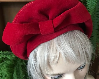 Womens vintage hat red hat red suede hat red beret