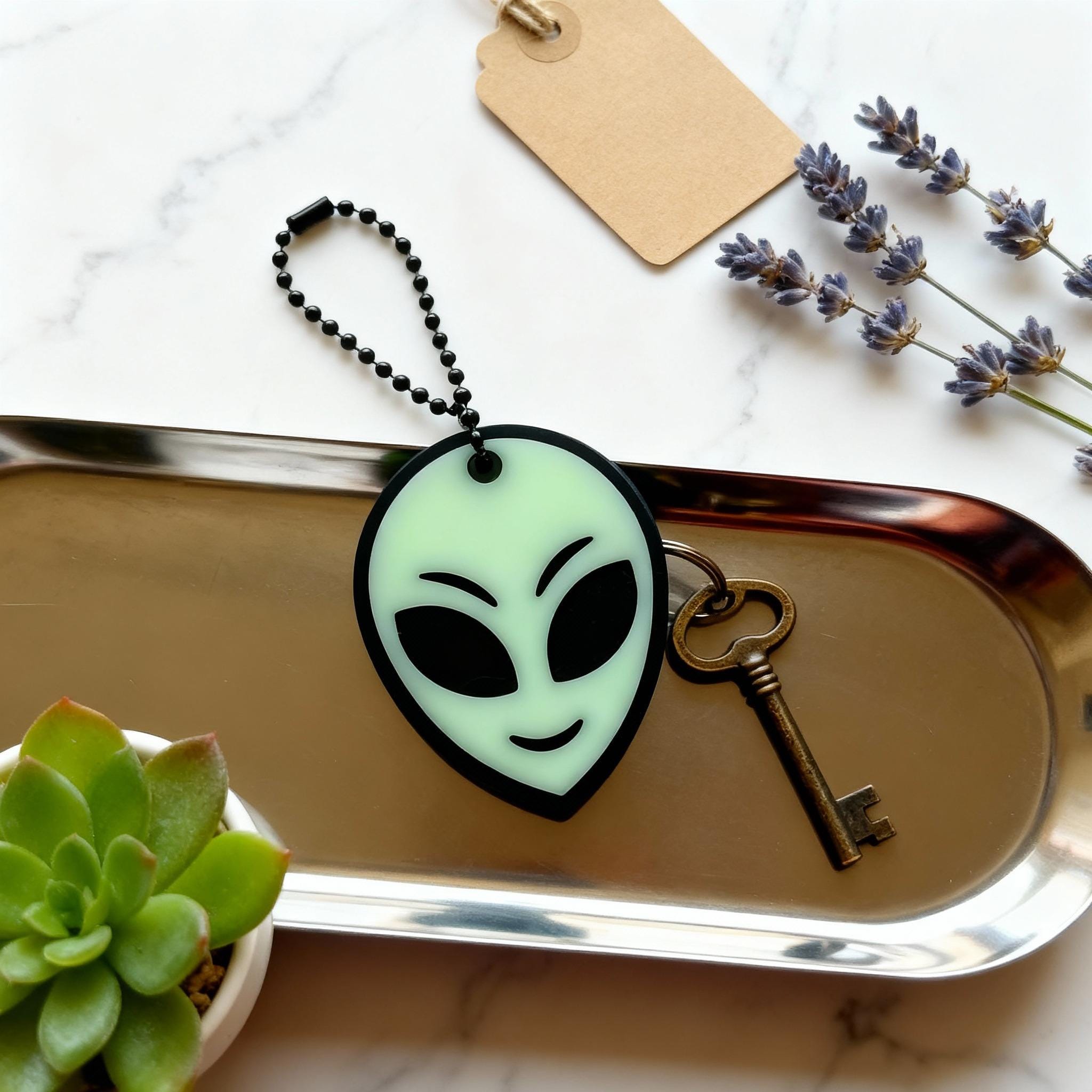 Glow Alien Keychain | 3D Printed - Etsy