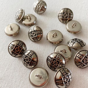 Silver buttons with textured design medium button design finish with shank back size are 3/4&quot; 20mm 6 to the order