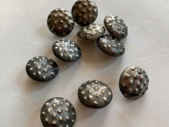 Silver on sale sewing buttons