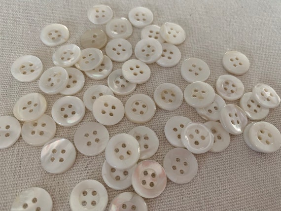 Small real Seashell mother of pearl button shell button sewing buttons Vintage Real Mother of Pearl Button 1/2” inch 6 sewing buttons