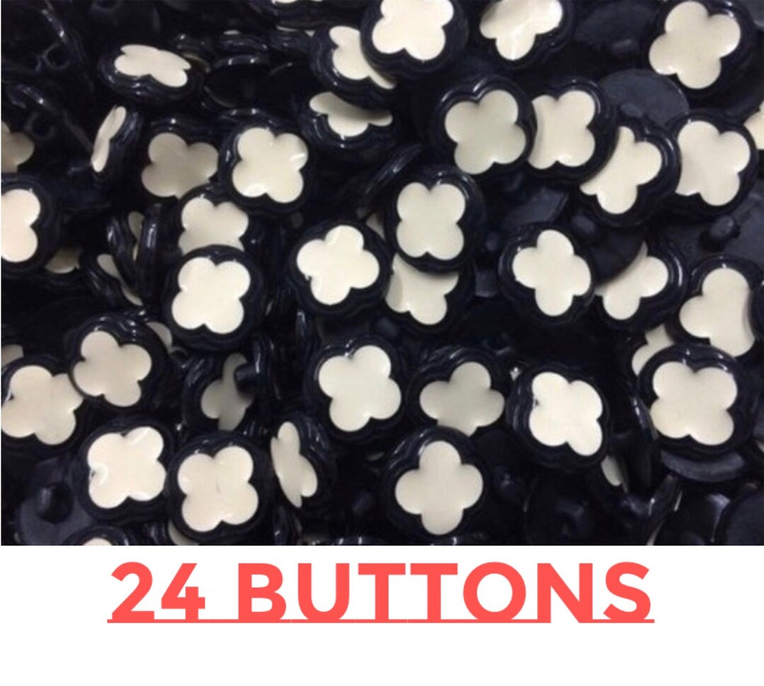 24 Buttons Medium Button in Black and Ivory Plastic Button Sewing ...