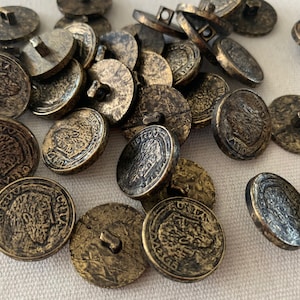 Medium antique gold buttons roman coin design plastic sewing buttons 3/4" 20mm roman coin plastic shank vintage sewing button 6 to a order