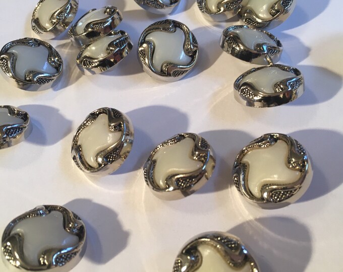Medium Silver Buttons With a Pearl Like Center Buttons Medium Button ...