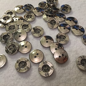 Silver small button with decorative design button plastic sewing buttons with 2 hole sew through button size are 1/2&quot; 13mm 6 to this order