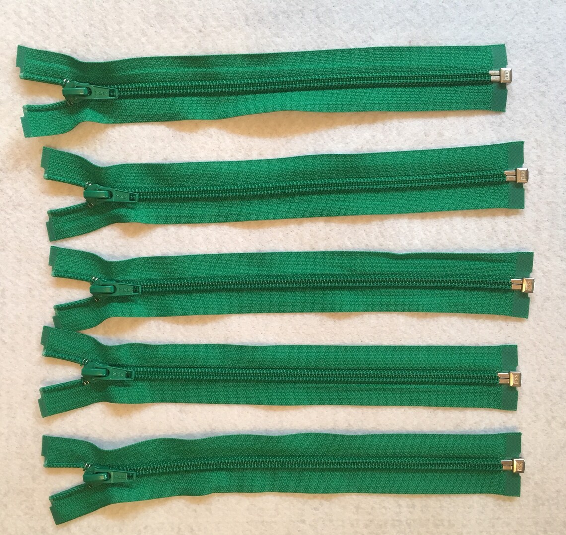 5 Separating Zippers 9 Inch Green Nylon Coil Separating Zipper Etsy