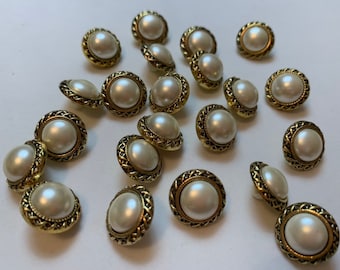 Small pearl buttons with gold trim accent plastic sewing buttons 5/8" with pearl center shank vintage sewing button 12 buttons