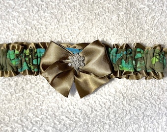 Juego de ligas de boda TEAL y BROWN CAMOUFLAGE o ligas de fiesta