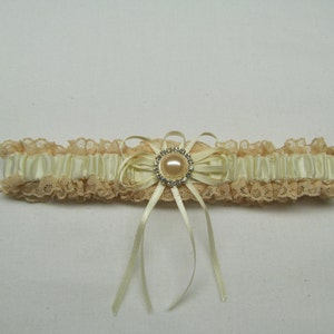 IVORY with PEACH LACE Wedding or prom garters, bridal garter