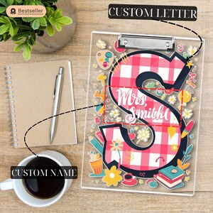 Portapapeles personalizado con nombre, regalo personalizado para profesores en acrílico a cuadros, bonitos útiles de oficina para la vuelta al cole para mujeres o estudiantes.