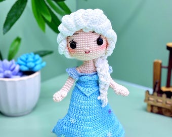 Patrón de muñeca de crochet inspirada en la princesa Elsa PDF Patrón en inglés DIY